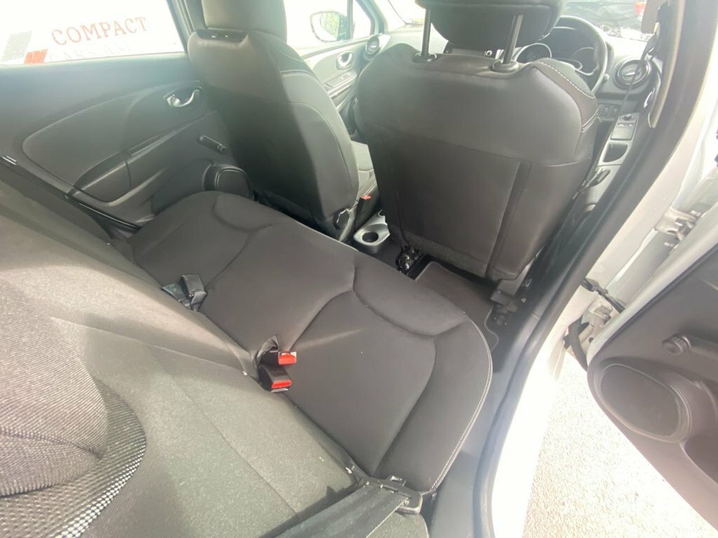 Renault Clio 0.9 Tce Dynamique Medianav Hatchback Ma Red #16