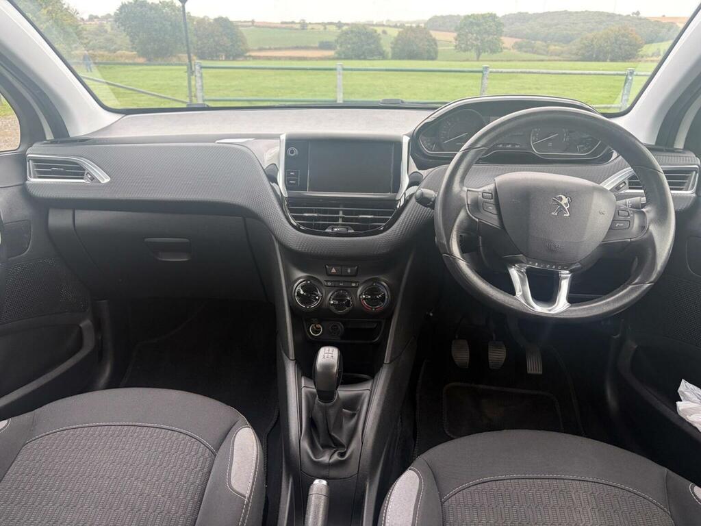 Peugeot 208 2016 66 Puretech Blue #17