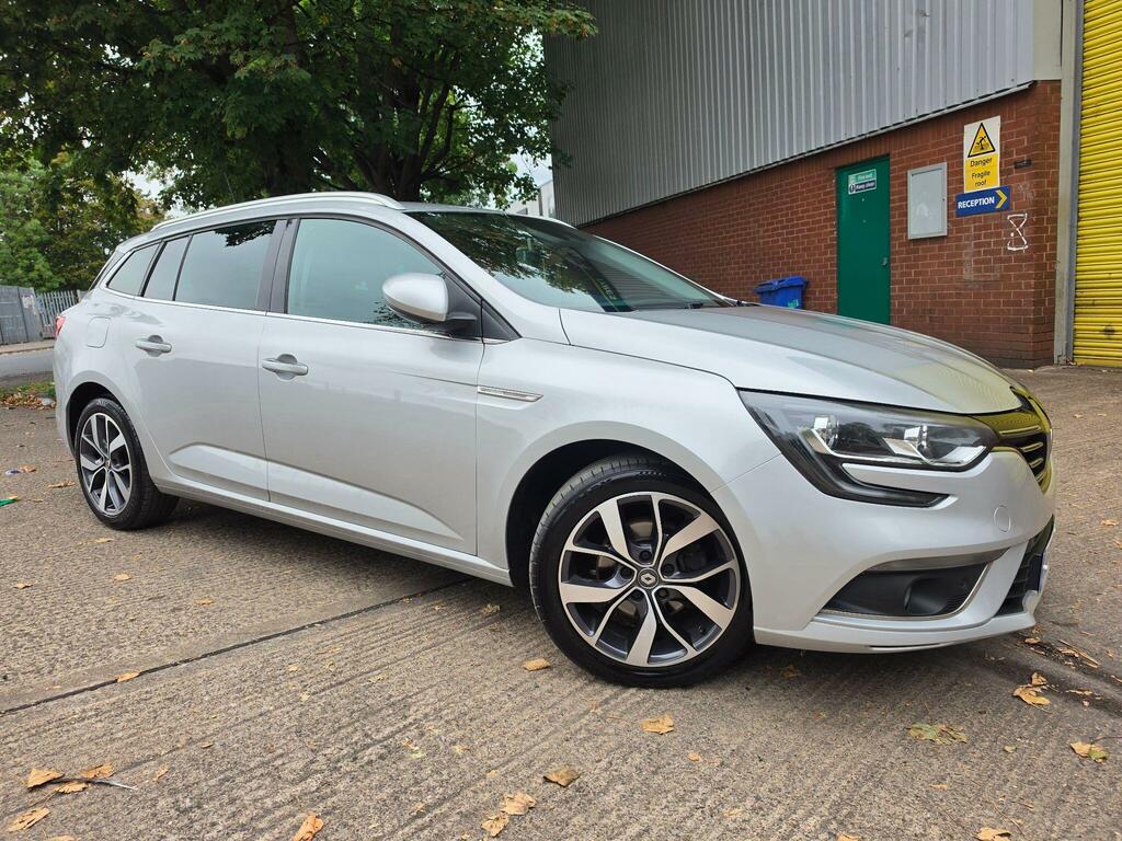 Renault Megane 1.5 Dci Dynamique S Nav Sport Tourer Euro 6 Ss Silver