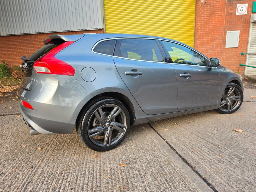 Volvo V40 2.0 D2 R-design Pro Euro 6 Ss Silver #17