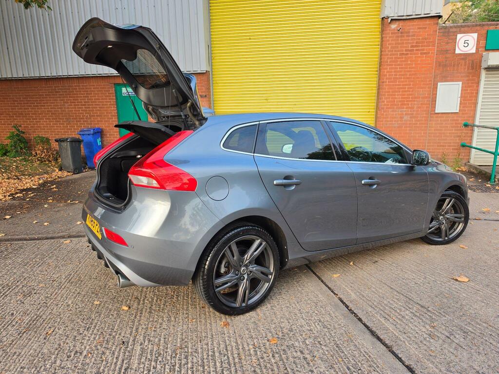 Volvo V40 2.0 D2 R-design Pro Euro 6 Ss Silver #14