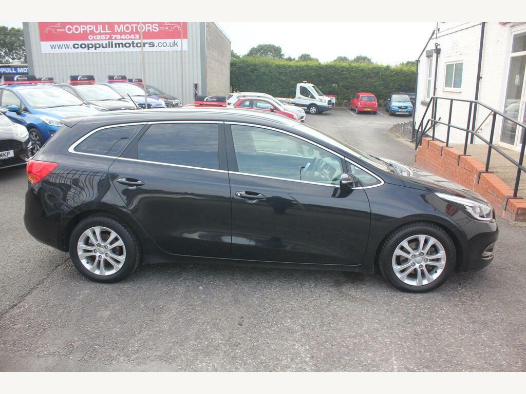 Kia Ceed 1.6 Crdi 2 Sportswagon Euro 5 Black #4