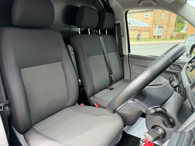 Volkswagen Transporter T32 Pv Base 110 Bhp Grey #12