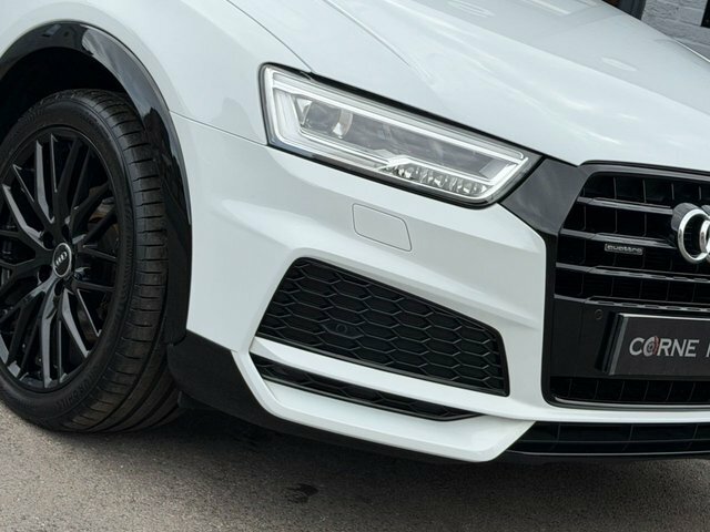 Audi Q3 Black Edition 2.0 Tdi Black #4