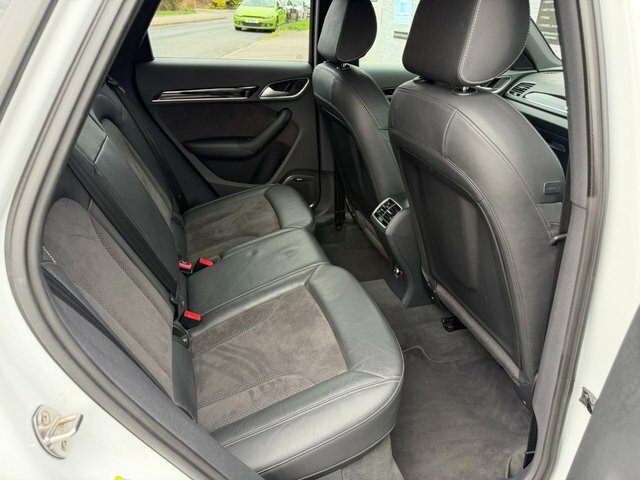 Audi Q3 1.4T Fsi Black Edition S Tronic  #17