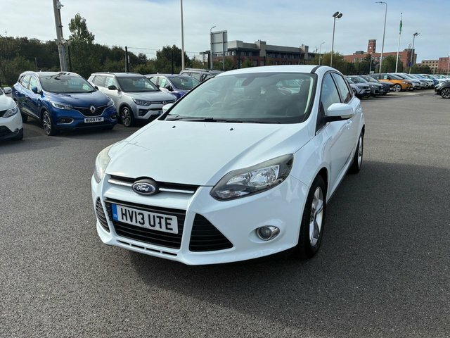 Ford Focus 1.0T Ecoboost Zetec Hatchback Eu White #3