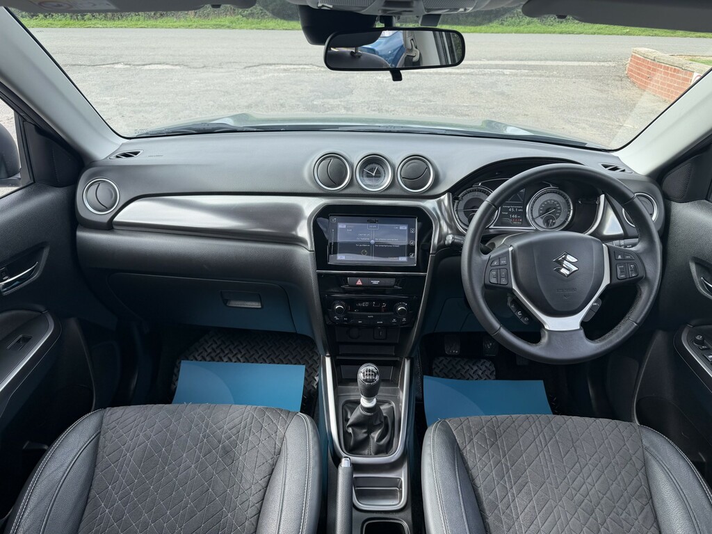 Suzuki Vitara Sz5 Boosterjet Allgrip Red #14
