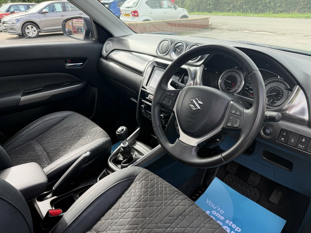 Suzuki Vitara Sz5 Boosterjet Allgrip Red #16
