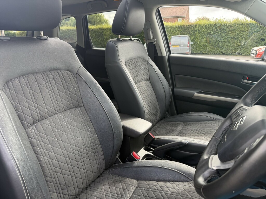Suzuki Vitara Sz5 Boosterjet Allgrip Red #17