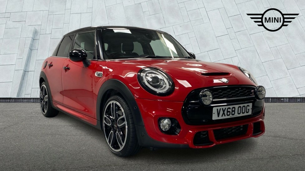 Mini Hatch 5-Door Hatch Cooper S Sport Red