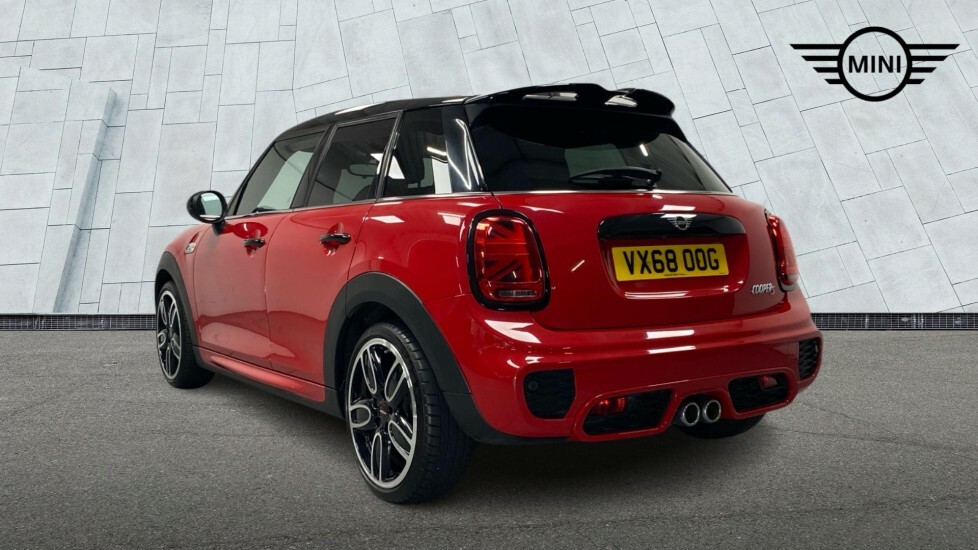 Mini Hatch 5-Door Hatch Cooper S Sport Red #2