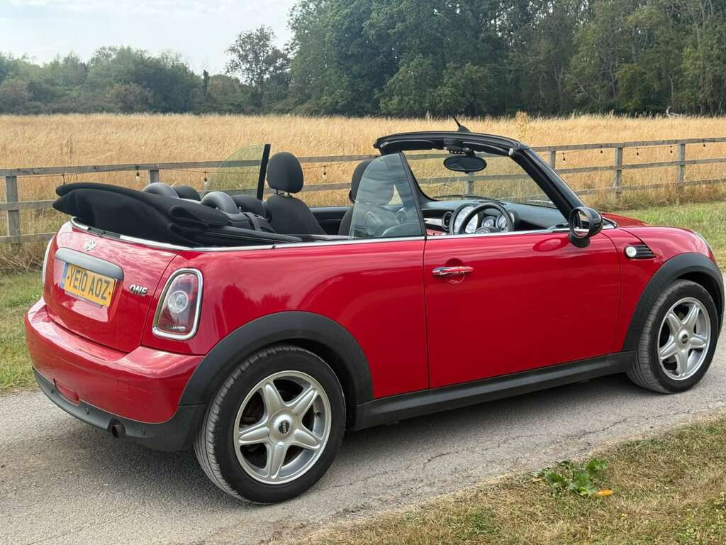 Mini Convertible 1.6 One Red #3