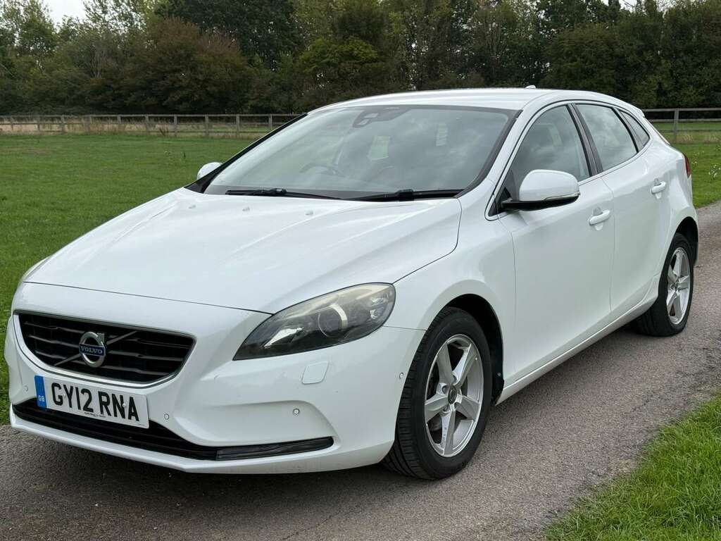 Volvo V40 1.6 V40 Se Nav D2 White