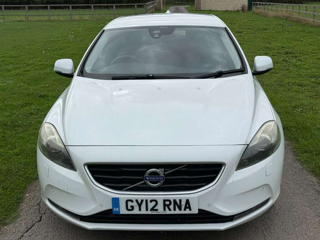Volvo V40 1.6 V40 Se Nav D2 White #3