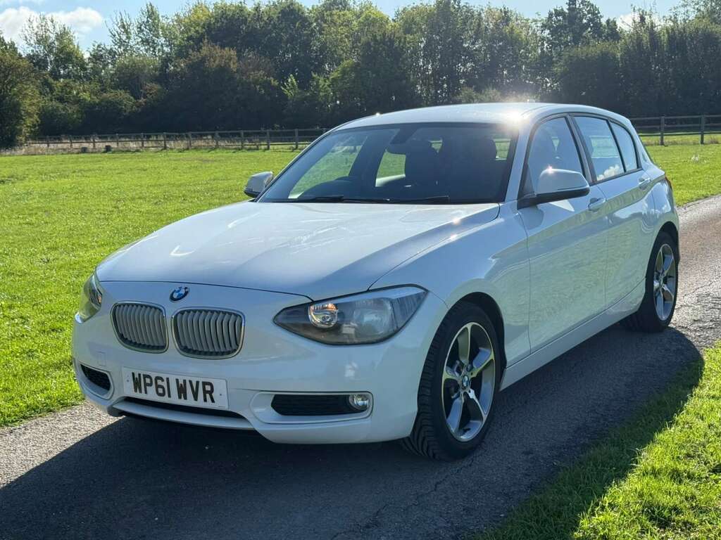 BMW 1 Series Sport White #3