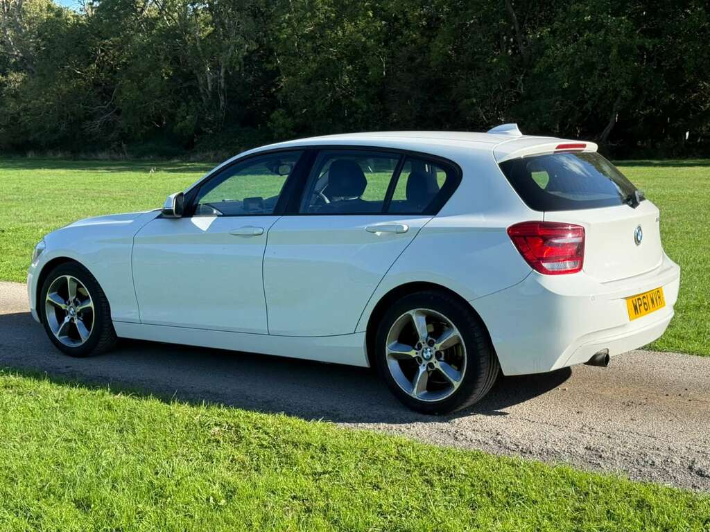 BMW 1 Series Sport White #5