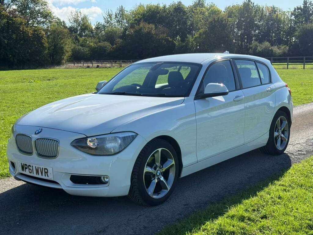 BMW 1 Series Sport White #2