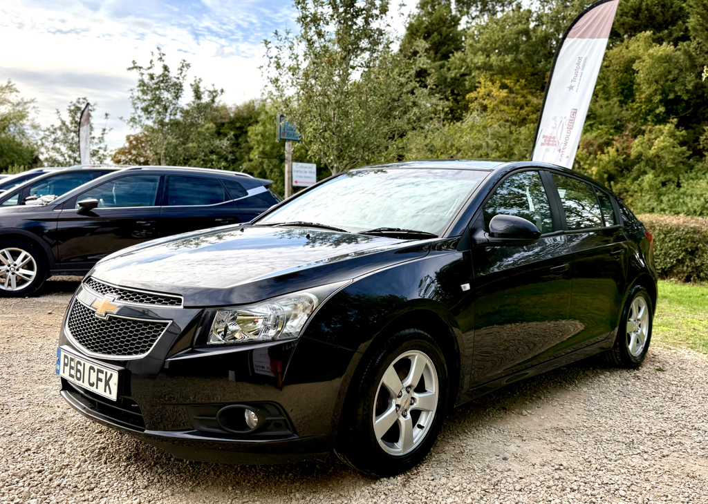 Chevrolet Cruze 1.6 Lt Hatchback Euro 5 124 Ps  #2
