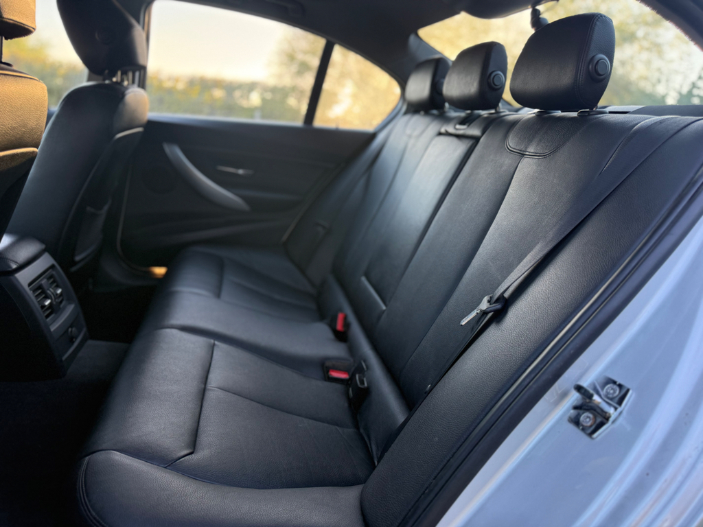 BMW 3 Series 3.0 325D Sport Plus Edition Coupe White #29