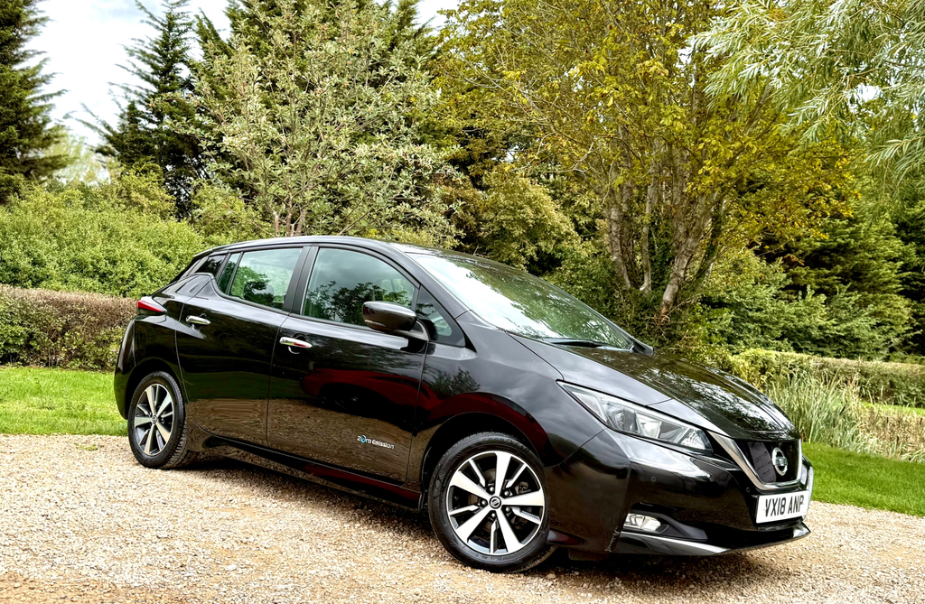 Nissan Leaf 40Kwh Acenta Hatchback 150 Ps