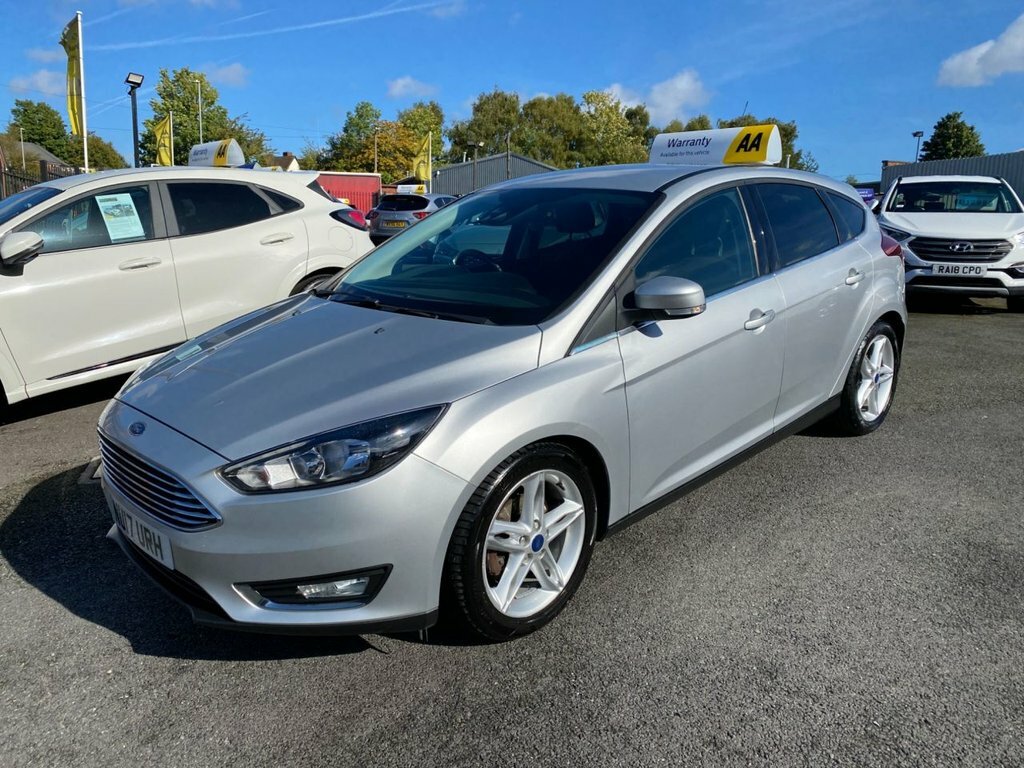 Ford Focus 1.5L Titanium Silver #3