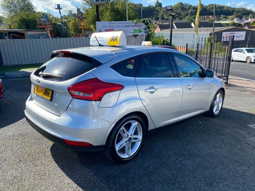 Ford Focus 1.5L Titanium Silver #6