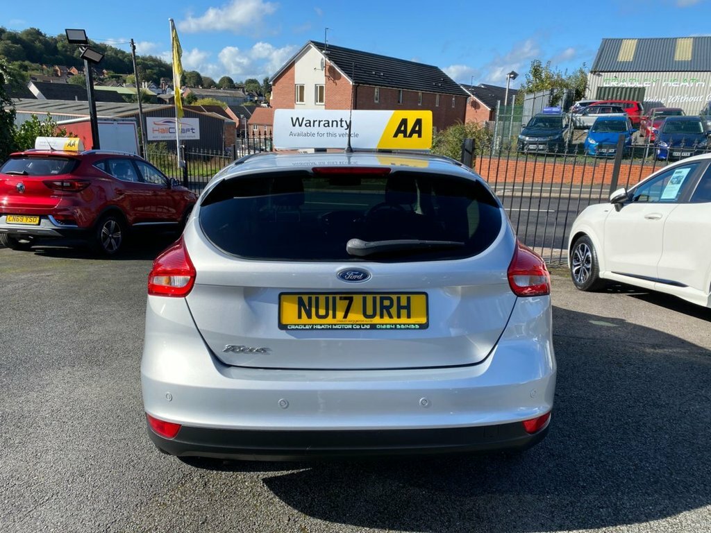 Ford Focus 1.5L Titanium Silver #5