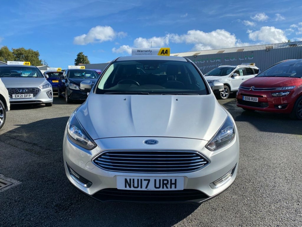 Ford Focus 1.5L Titanium Silver #2