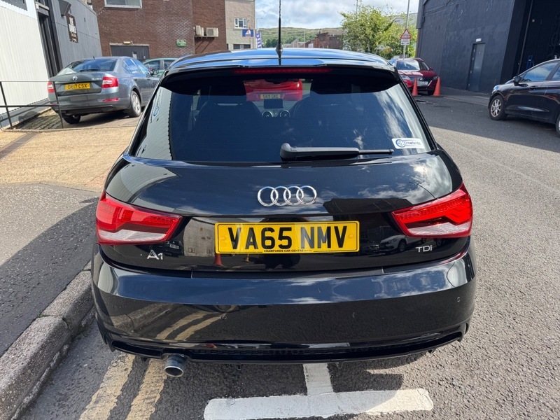 Audi A1 Sportback 1.6Tdi 16V 116Bhp Black #3