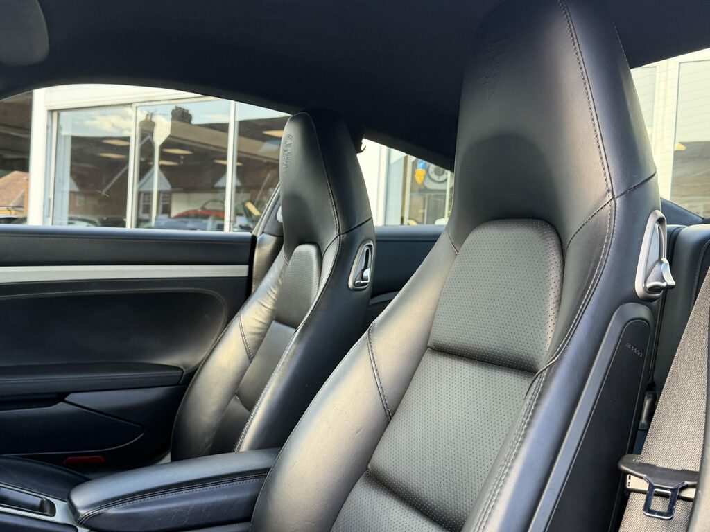 Porsche 911 Carrera S Black #2