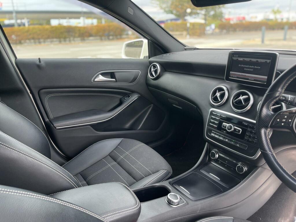 Mercedes-Benz A Class A200 Blueefficiency Amg Sport Silver #4