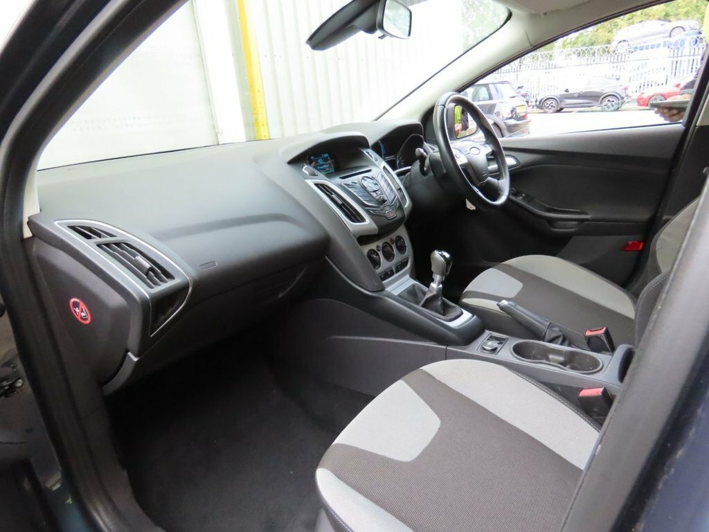 Ford Focus 2014 2.0T Ecoboost St-2 Hatchback Manua Blue #3