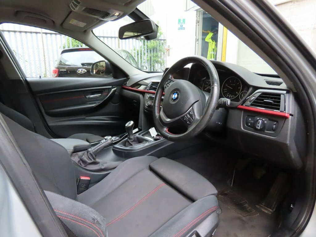 BMW 3 Series 320D Luxury Euro 5 Blue #5