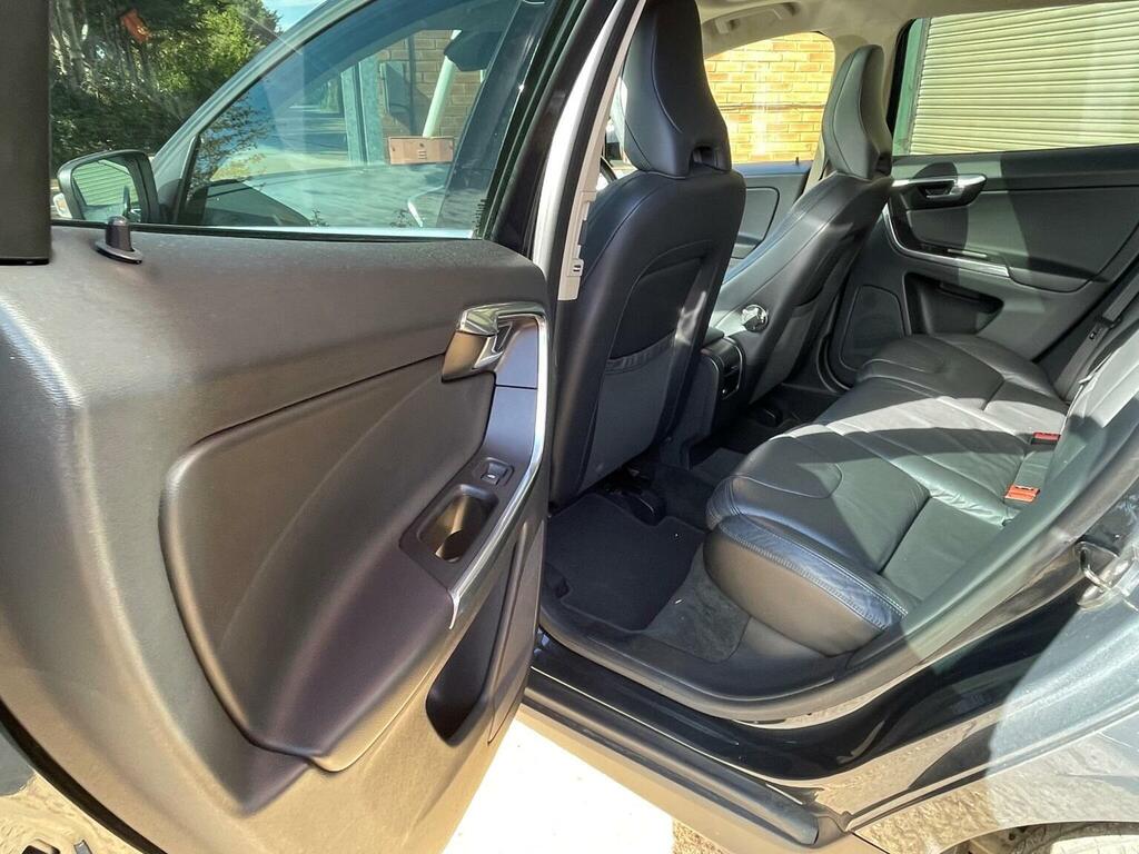Volvo XC60 2.4 D5 R-design Awd 212 Bhp Black #12