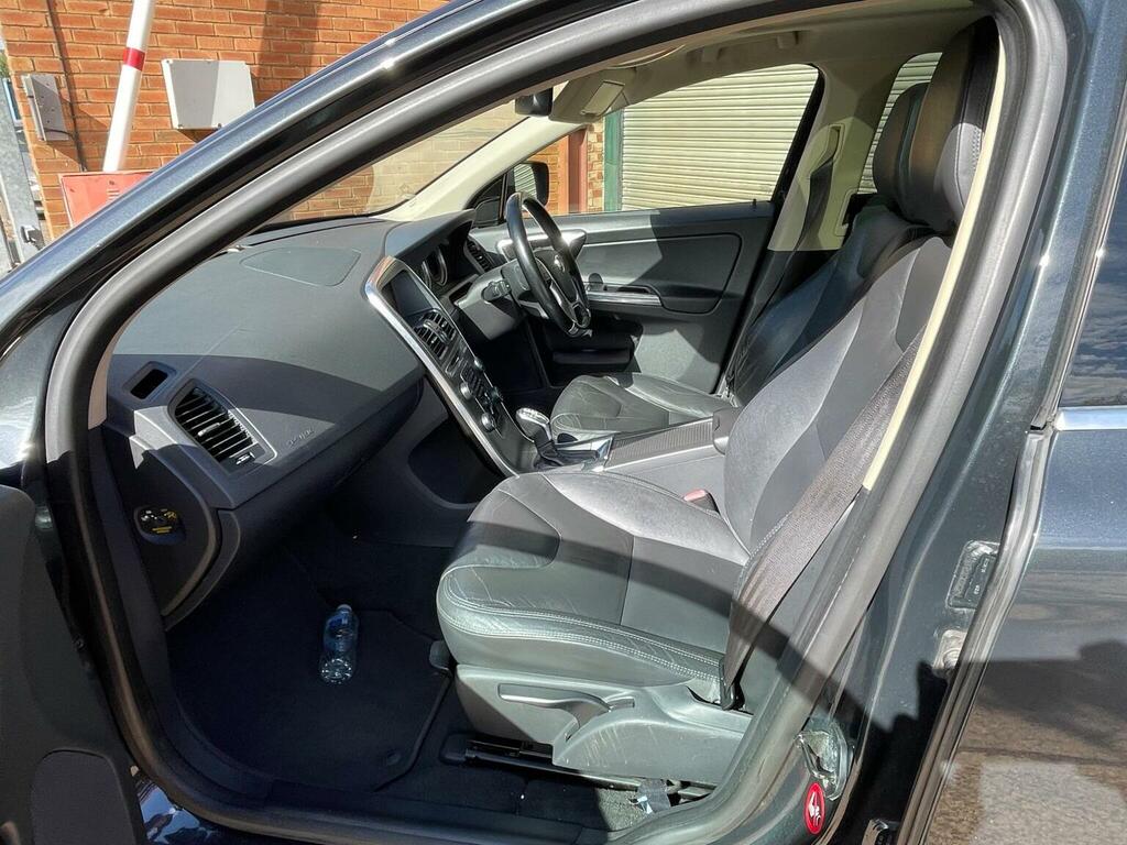 Volvo XC60 2.4 D5 R-design Awd 212 Bhp Black #10