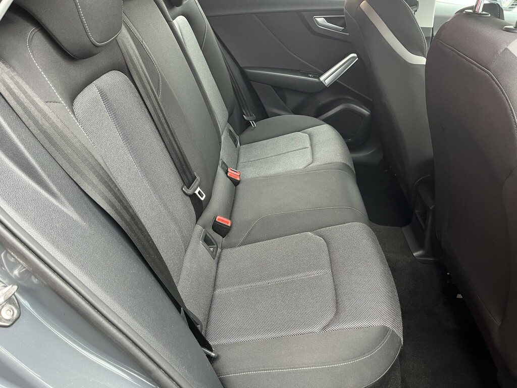 Audi Q2 2.0 Tdi Sport Grey #6