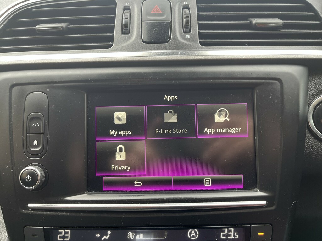 Renault Kadjar 1.5 Signature Nav Dci Red #14