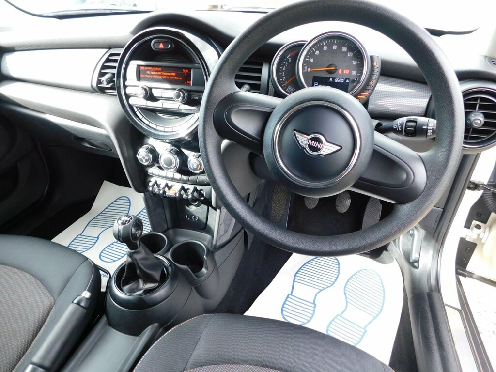 Mini Hatch S 2.0D Chili Pack Media XL 17In Alloys Black #10