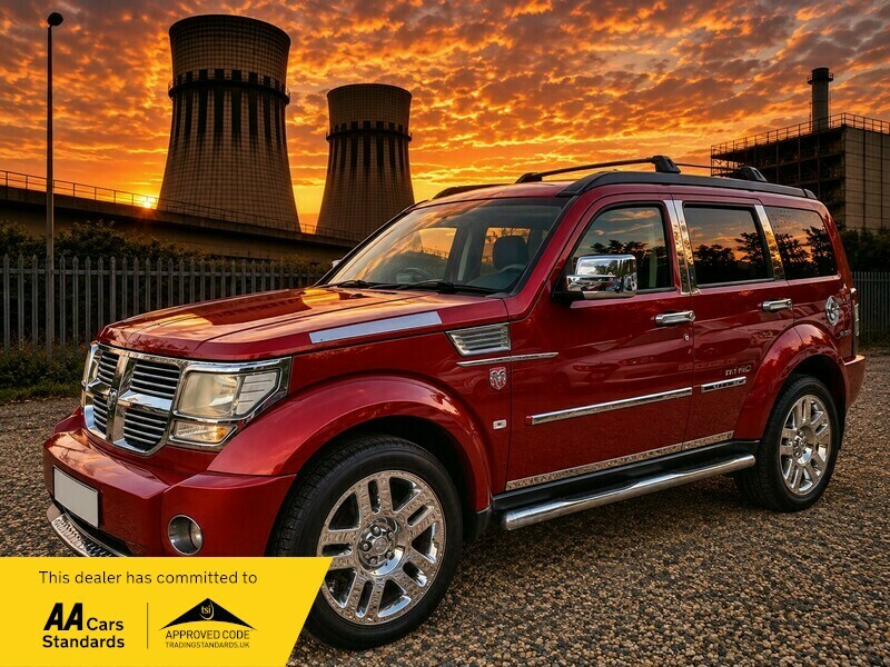 Dodge Nitro Sxt Red