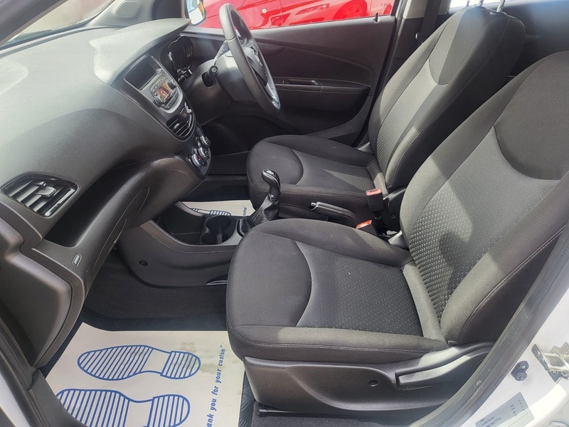 Vauxhall Viva 1.0I Se Euro 6 Green #24