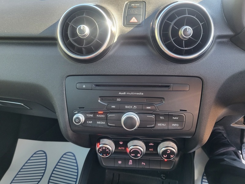 Audi A1 Tdi S Line Red #4