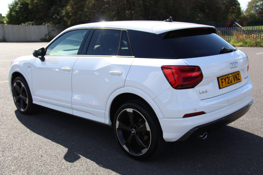 Audi Q2 1.0 Tfsi 30 Black Edition Euro 6 Ss White #4