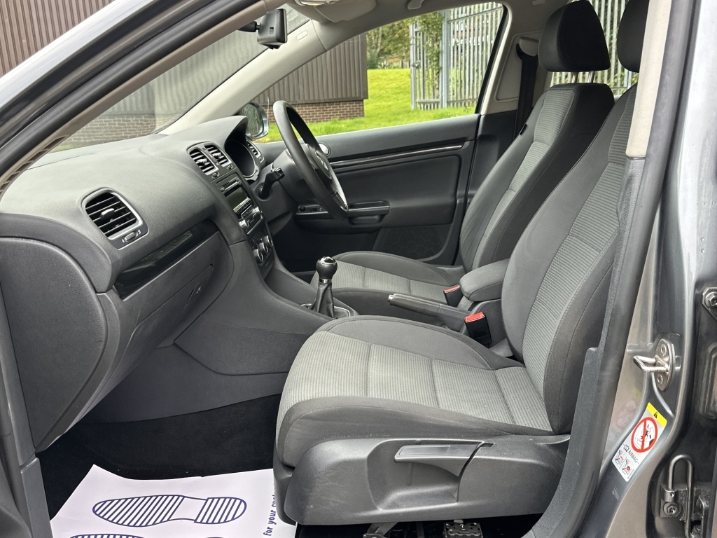 Volkswagen Golf Twist 5-Door Blue #23