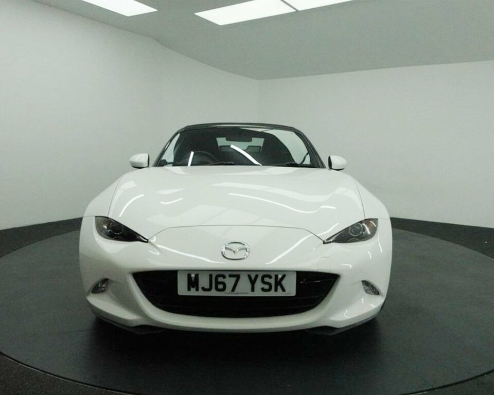 Mazda MX-5 1.5L Se White #5