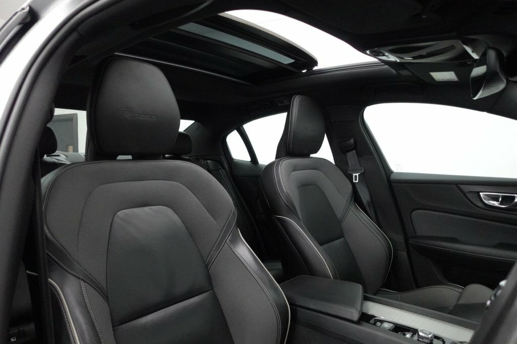 Volvo S60 2L R-design Plus Silver #2