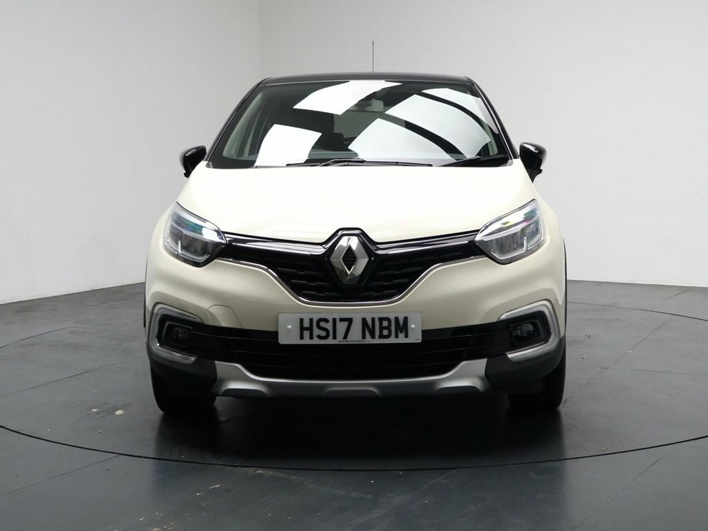 Renault Captur 0.9L Dynamique S Nav White #4