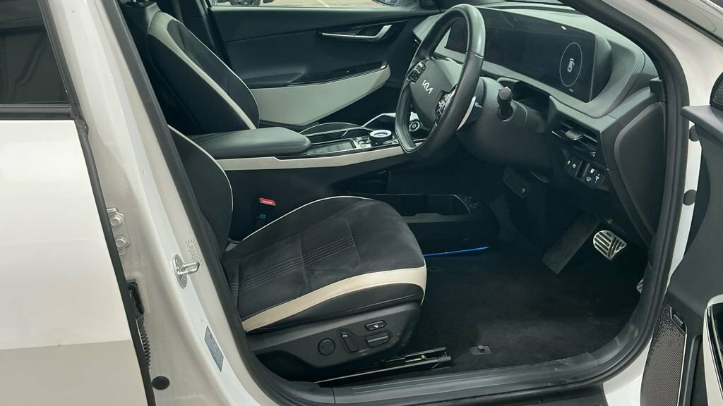 Kia EV6 Hatchback White #2