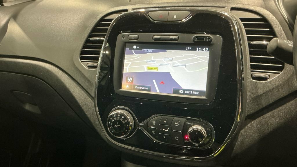 Renault Captur Signature Nav Dci 5-Door Black #5