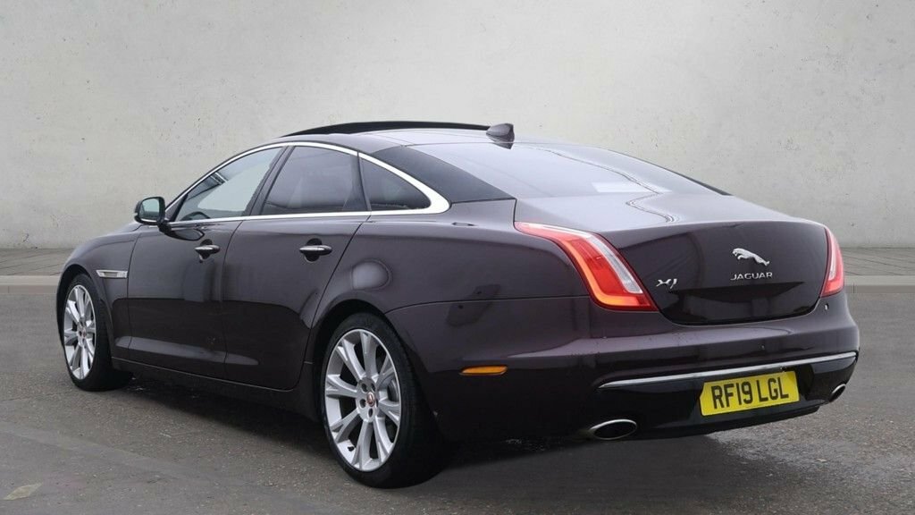 Jaguar XJ 3L Portfolio Red #6