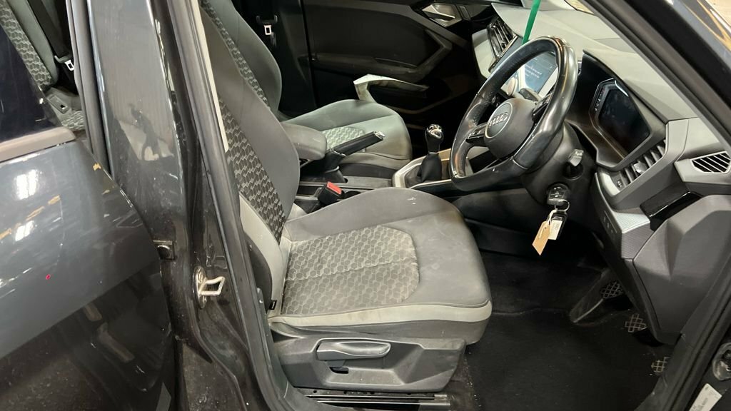 Audi A1 1.5L Sport Grey #3